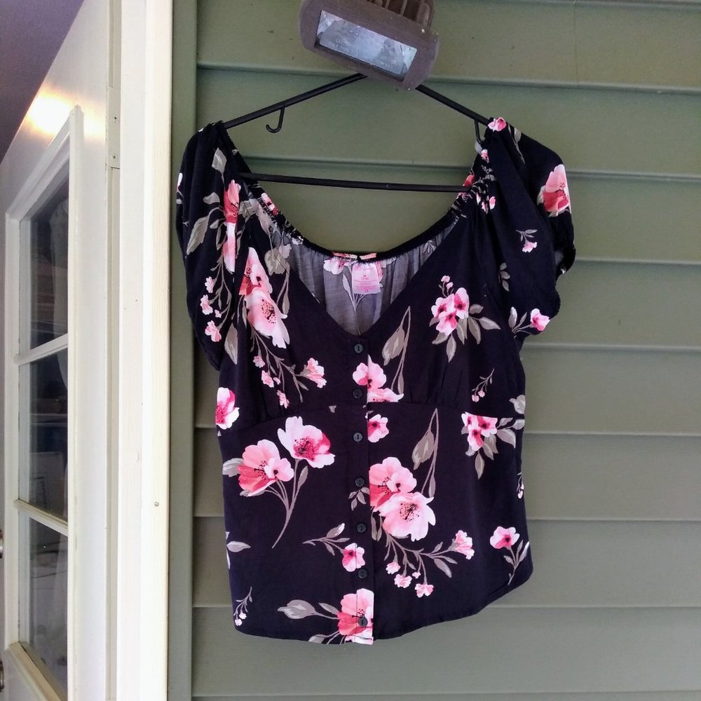 No Boundaries Floral Button Front Top